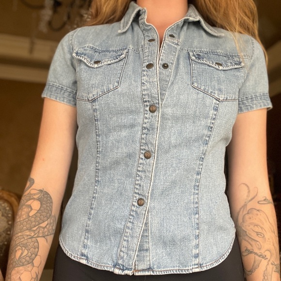 Adorable Guess Shirt Jean - Picture 2 of 3